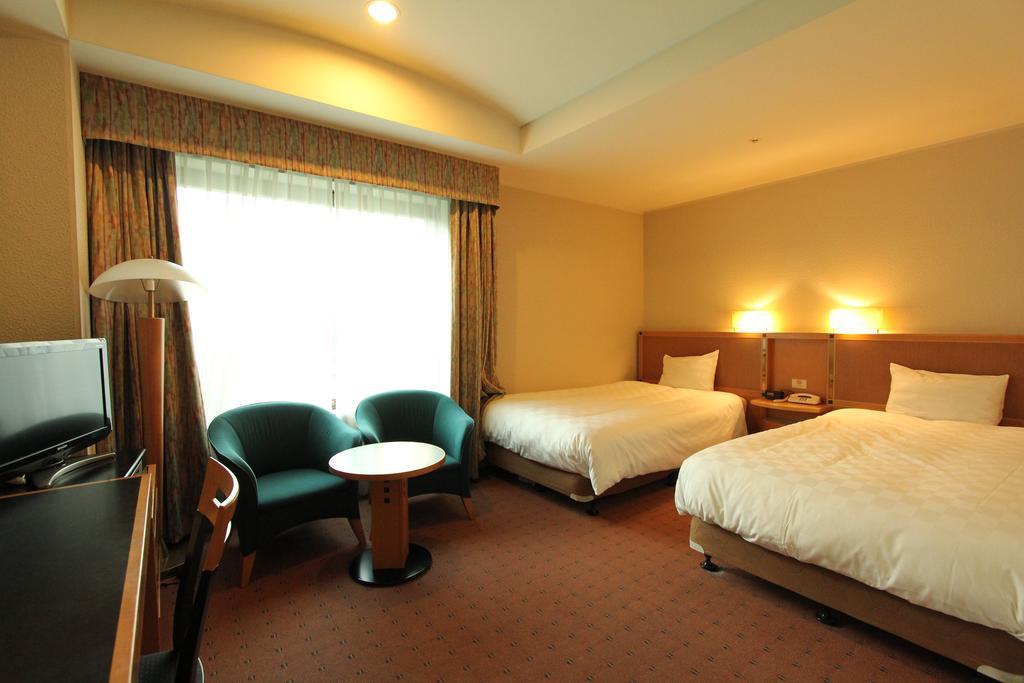 Hotel Nagoya Garden Palace Bagian luar foto